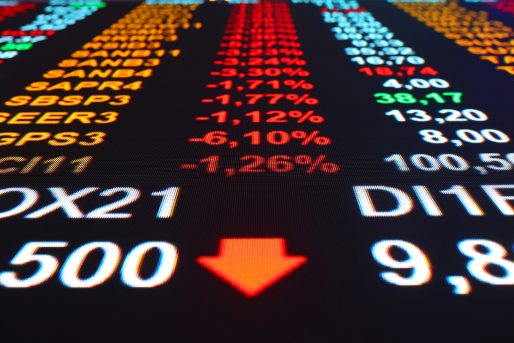 Ibovespa tem nova queda após recordes e acumula perdas de 2,55% na semana