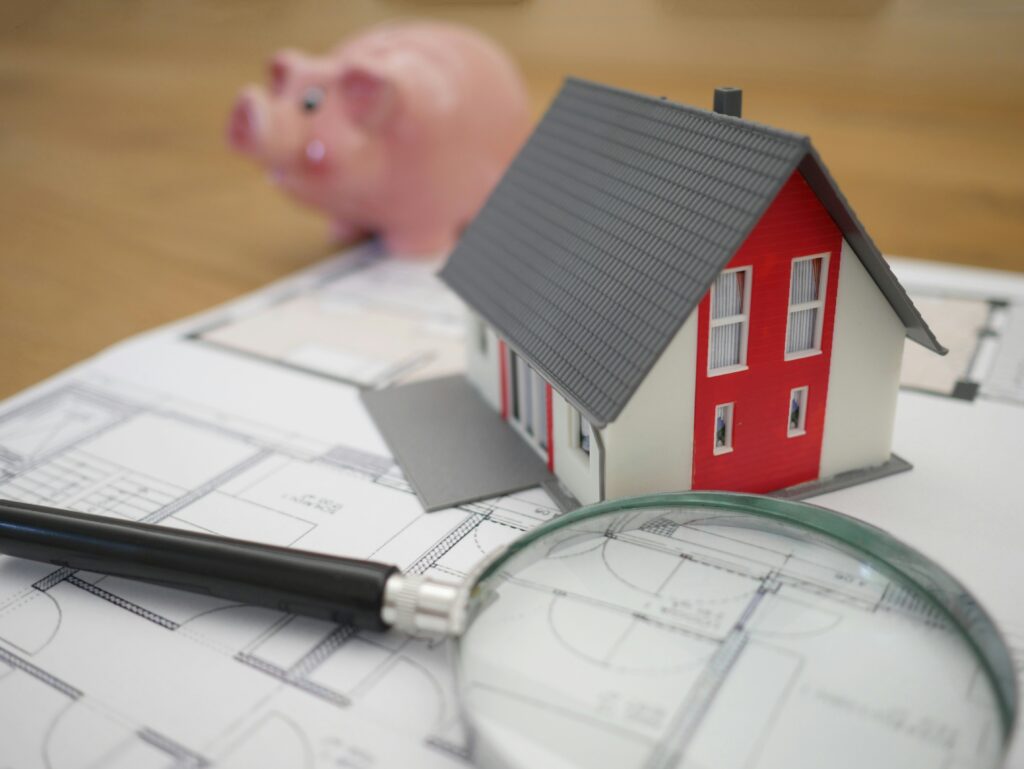 Os 15 FIIs mais endividados da Bolsa: onde estão os riscos e oportunidades?